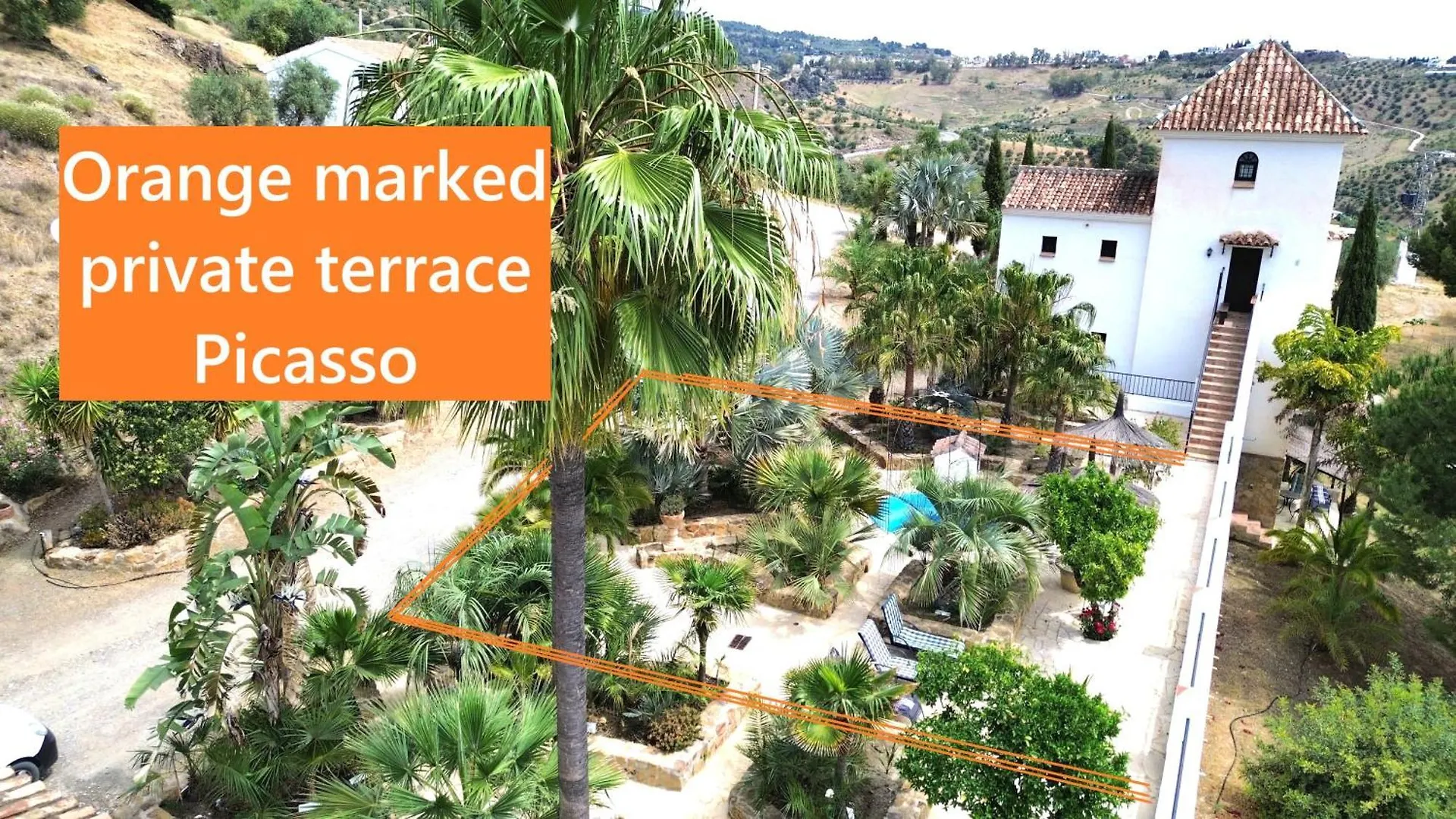 Castle Tower Apartment In Rural Holiday Park 'Picasso' Tolox